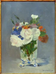 Blumen in einer Kristallvase